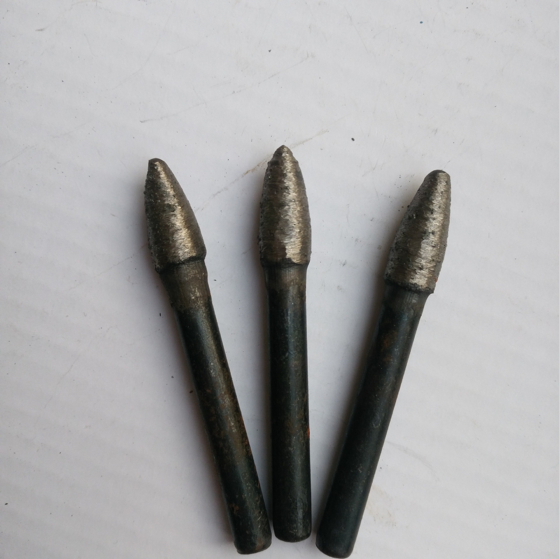 金刚石烧结磨头厂家批发石材刻字磨头电摩雕刻磨头锋利枣核金刚砂