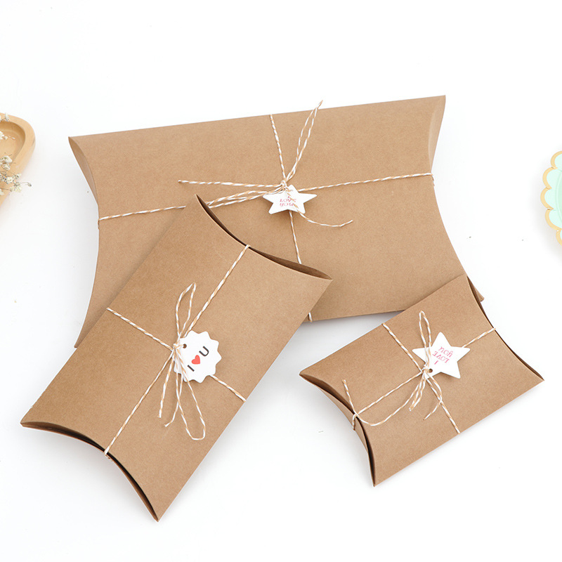 厂家直销韩国创意礼物糖果盒服装盒购物盒枕头礼品盒批发N362