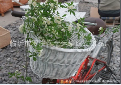 Фабрика питания мода Ива ротанга сплетенная белая корзина велосипеда с кожаной ивой ротанга сплетенная корзина велосипеда