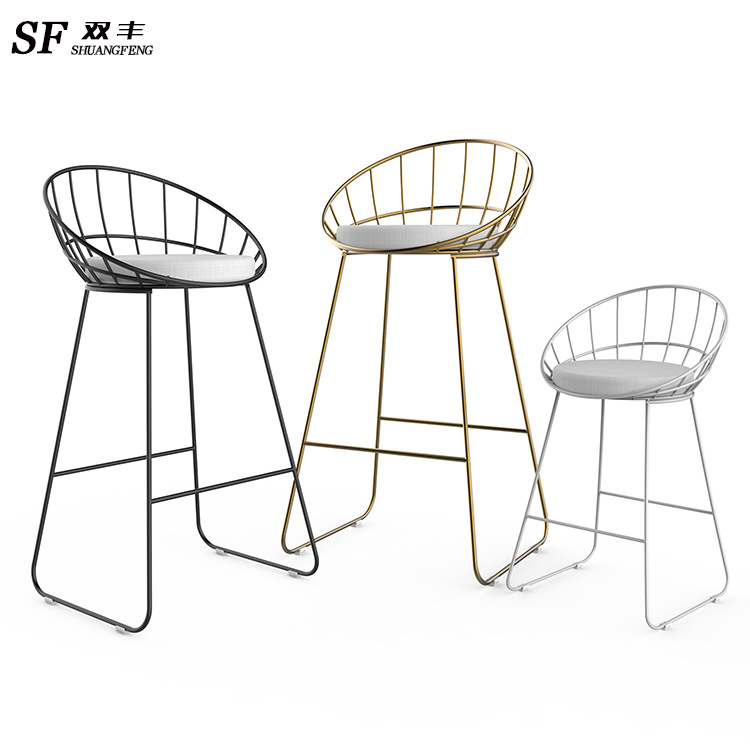 Taburete de bar de estilo industrial vintage, taburete alto de hierro forjado para cafetería o pastelería, silla de comedor de madera maciza para restaurante temático.