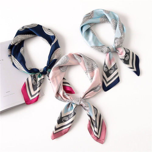 Japanese and Korean Spring and Autumn New Elegant Small Square Scarf Korean Printed Sunscreen Silk Scarf Fashion Trendy Sweet Scarf