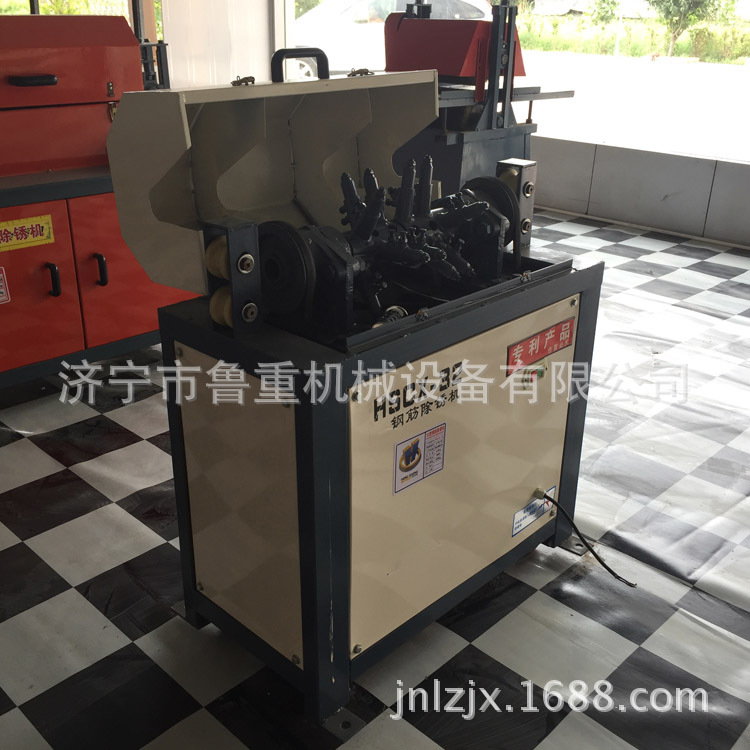 厂家直销HSCX-32型钢筋除锈机 螺纹钢除锈机专业生产