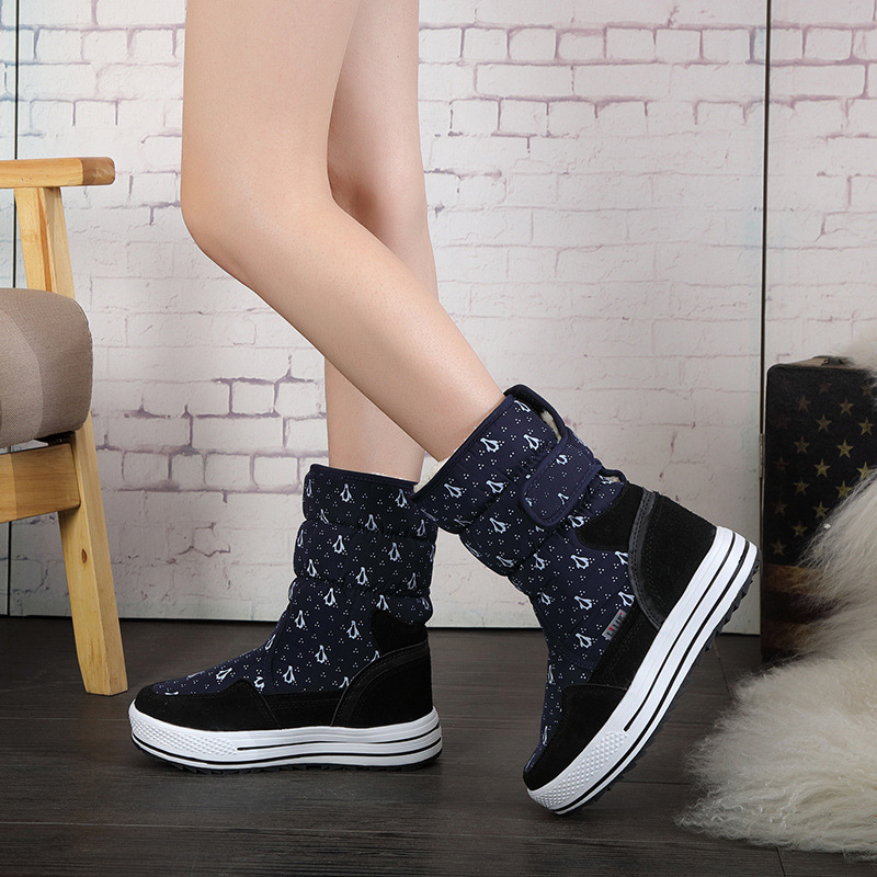 2019 Buffie nuevas botas de nieve para mujer polainas planas a media pierna engrosadas botas de algodón de entrega de una pieza al por mayor de fábrica