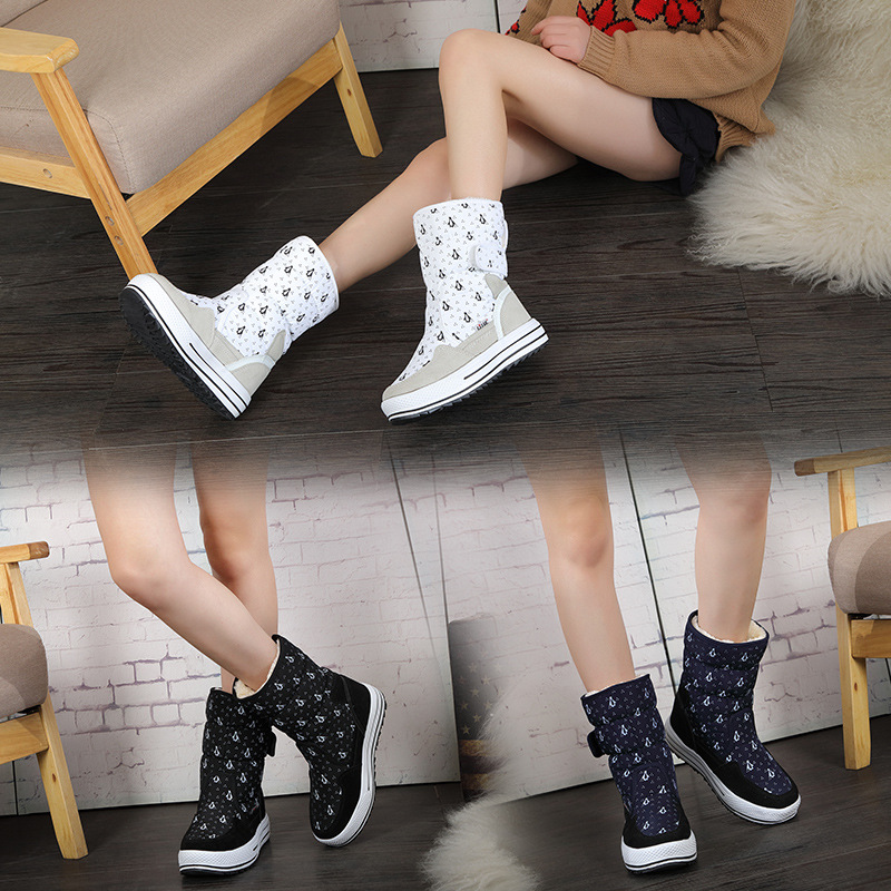 2019 Buffie nuevas botas de nieve para mujer polainas planas a media pierna engrosadas botas de algodón de entrega de una pieza al por mayor de fábrica