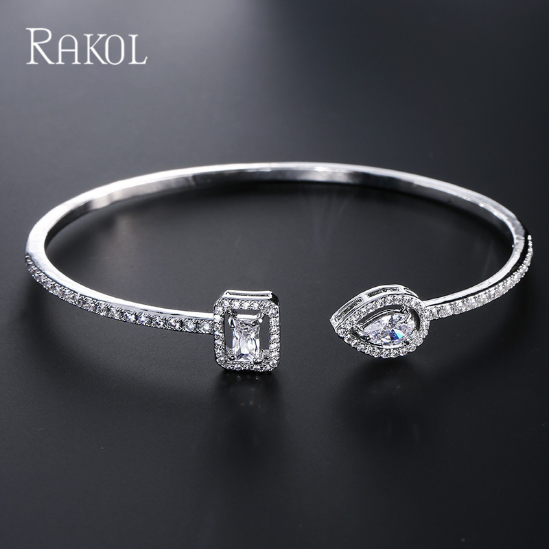 Korean Style Simple Water Drop Jewelry Bracelet for Women, Fashionable Niche Versatile Evening Dress Jewelry, Non-Fading