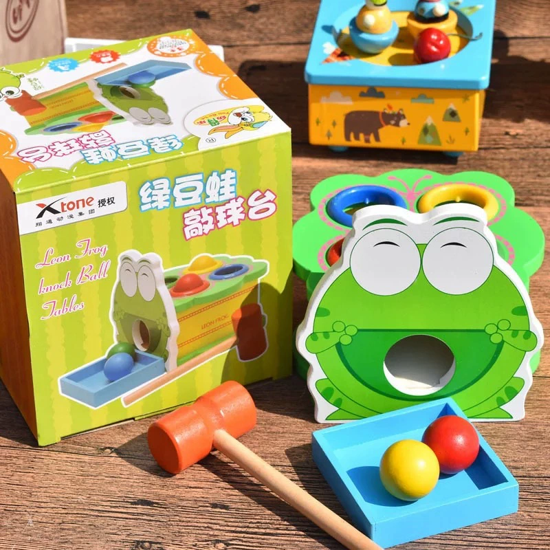 Деревянный игровой столик с молоточком для развития моторики детский