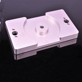 CNC加工;工装夹具;齿轮