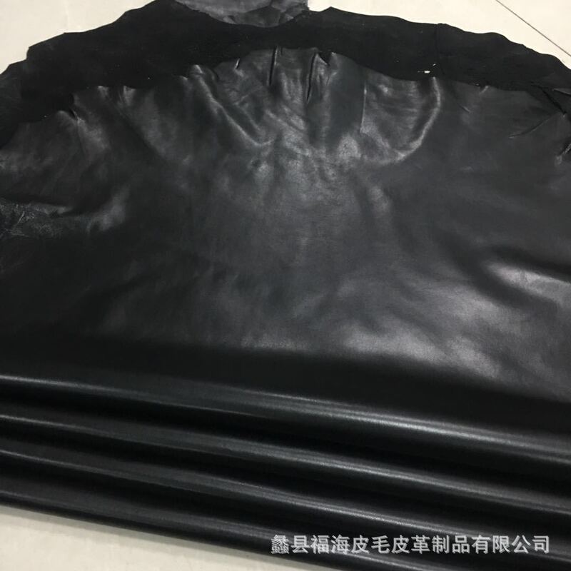 The Entire Sheet of Sheepskin Is Made of Ultra-Soft Fabric, Suitable for Making High-End Men's and Women's Coats and Jackets