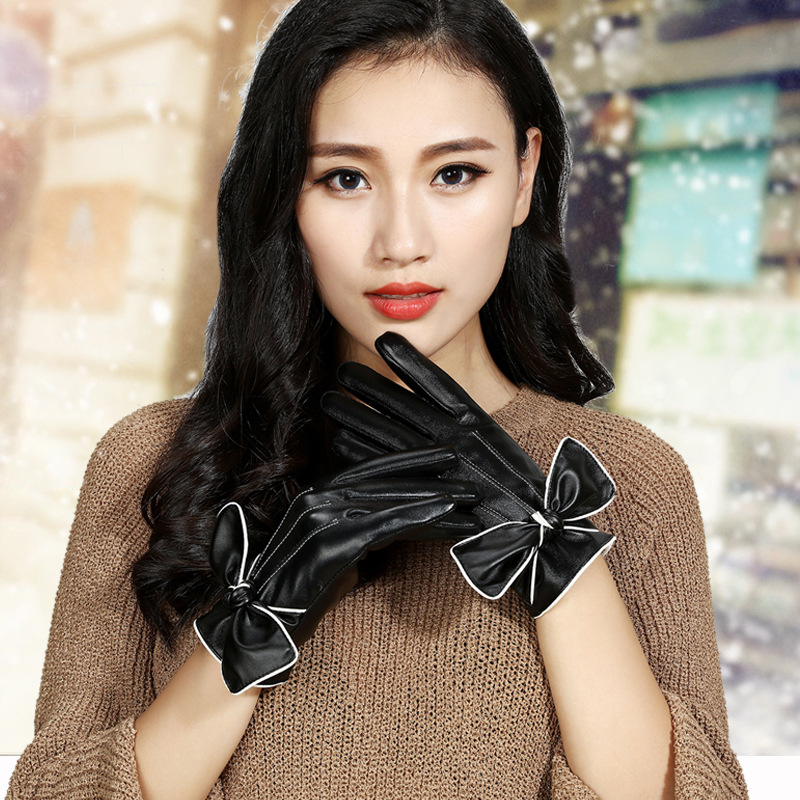 触屏手套女秋冬保暖加绒香风可爱蝴蝶结皮手套新款时尚PU手套代发