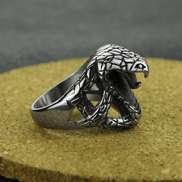 Men's ring