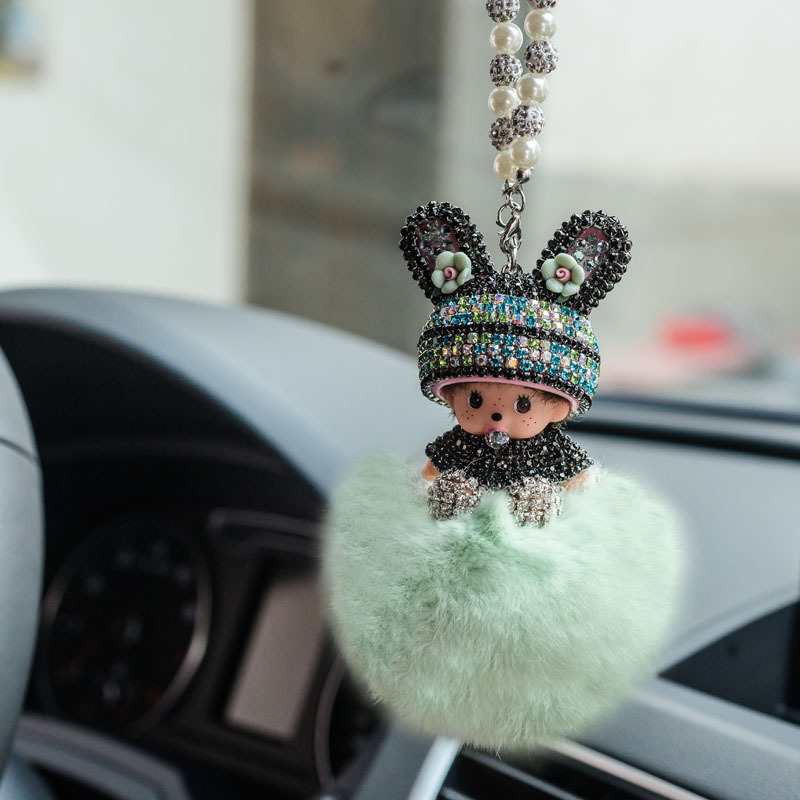 Qiqi colgante decoración de coche colgante de coche diamante Qiqi muñeca dibujos animados lindo colgante de bola de piel