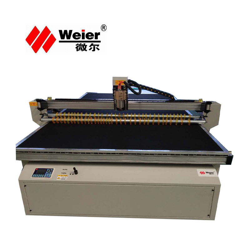 1625旋转刀切割机      汽车脚垫后仓垫数控旋转刀切割机多少钱