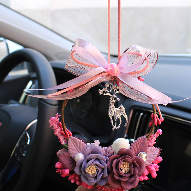 Nuevo producto colgante de coche rosa colgante de coche femenino ciervo colgante interior de coche corona celebridad de Internet DIY al por mayor