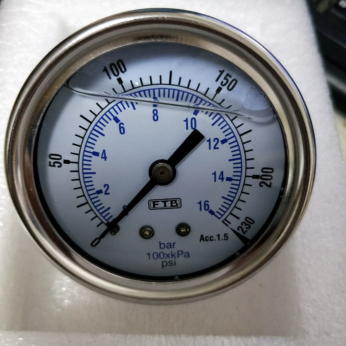 Тайваньский манометр FTB 16BAR/KPA/PSI манометр из нержавеющей стали ударопрочный осевой совершенно новый бесплатная доставка