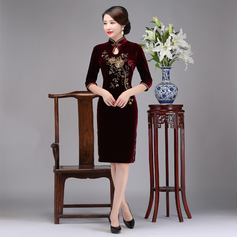 Popular Hanfu Special Price Traditional Cheongsam Brand Middle-Aged and Elderly Mothers' Large Size Velvet Dress Dropshipping Popular Hanfu Special Price Traditional Cheongsam Brand Middle-Aged and Elderly Mothers' Large Size Velvet Dress Dropshipping