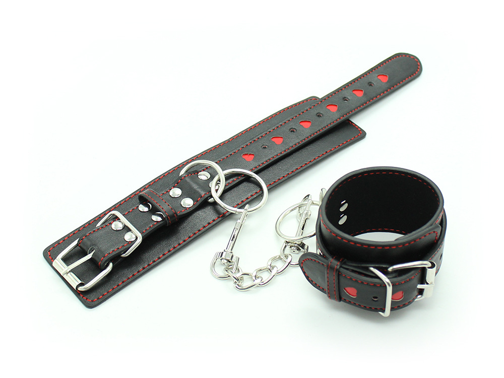 Sexo adulto suministros coqueteo juguetes esposas puños de tobillo amor pulsera de cuero PU cama cinturón de restricción juguetes alternativos