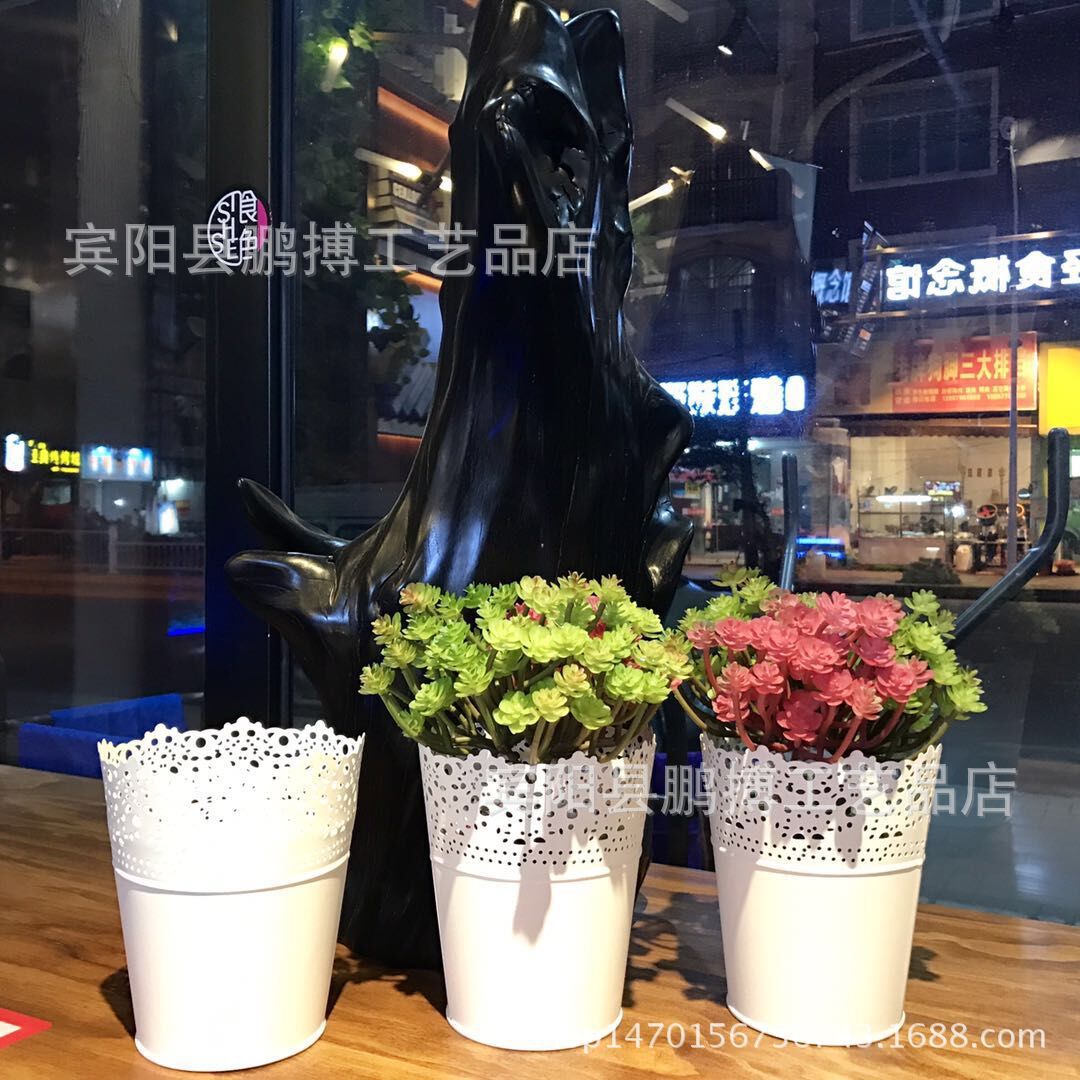Lace-Trimmed Hollow Iron Flower Bucket Plant Pot Desktop Storage Bucket Wrought Iron Potted Plant Breathable Corrosion-Resistant Green Plant