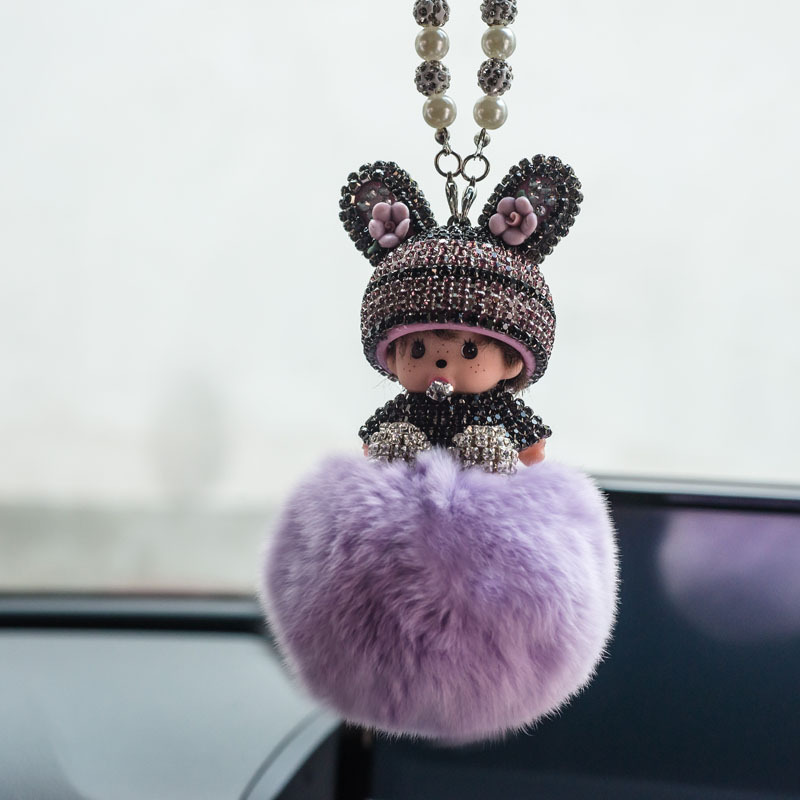 Qiqi colgante decoración de coche colgante de coche diamante Qiqi muñeca dibujos animados lindo colgante de bola de piel