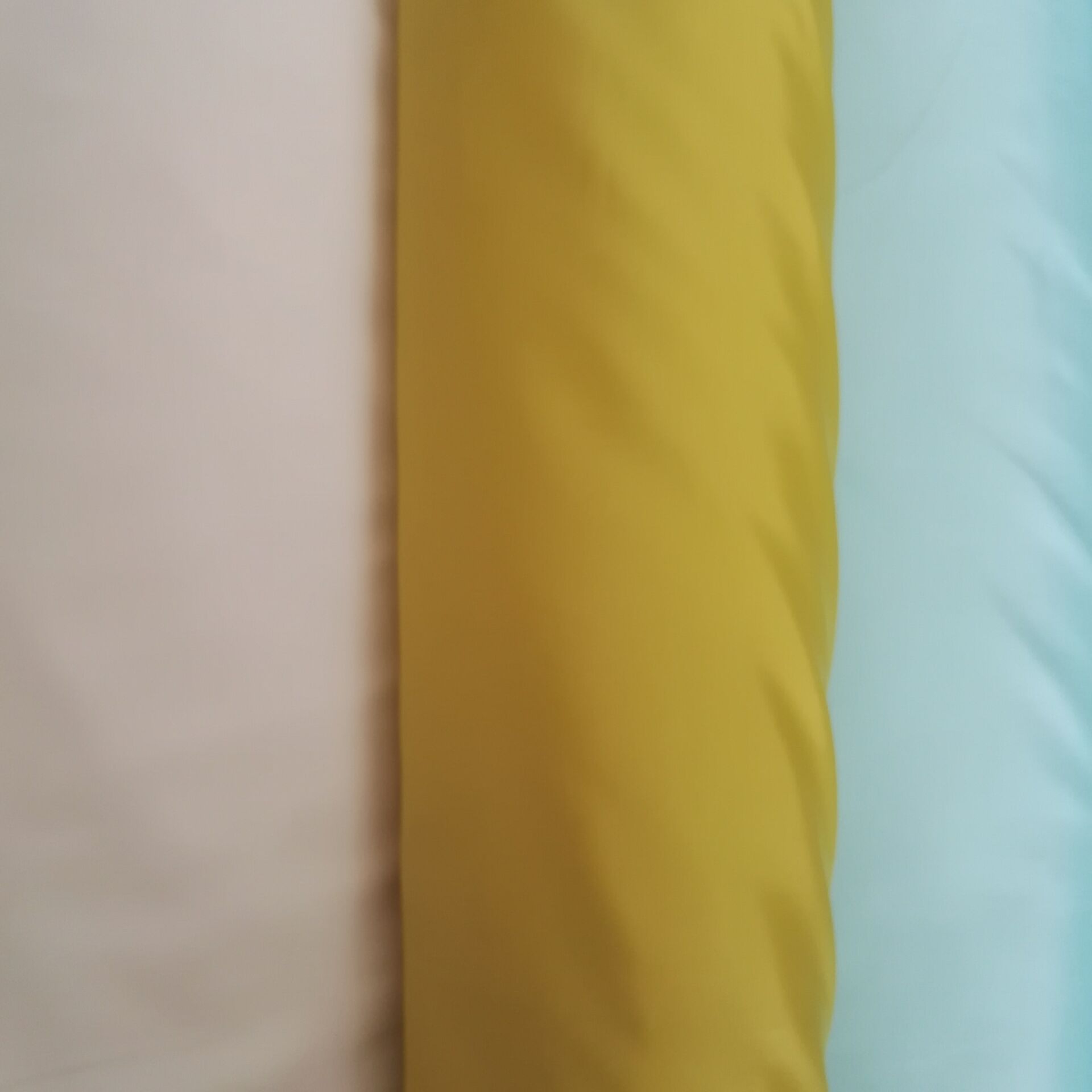 300T涤塔夫染色服装面料、箱包、裙装里料