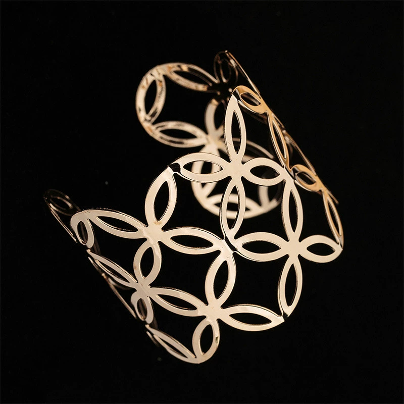 Fashionable metal bracelet, coins, European style