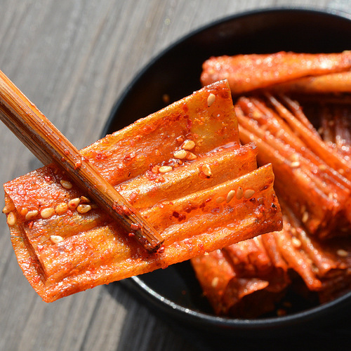 Hunan Specialty Tofu Skin with Spicy Flavor, Dried Tofu Snack, New Year Specialty, Online Trendy Spicy Strips
