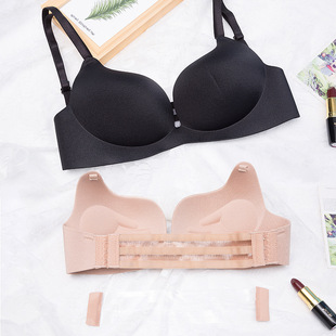 ���Q��Ů���ؾ۔n�Ը���������  Ůʿ���¹���һƬʽ�o��â����