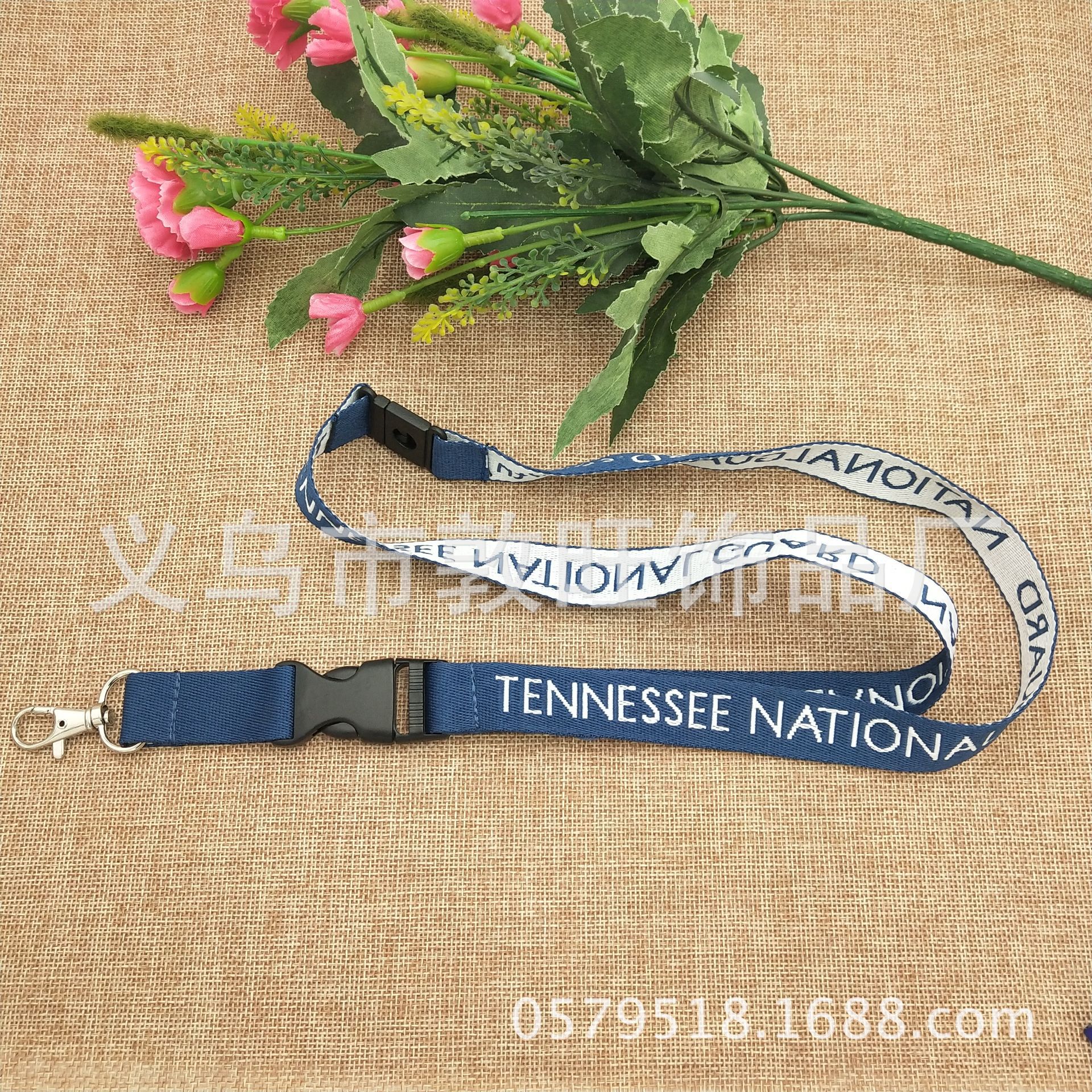 生产厂家大量供应脖子伸缩挂绳.直接工厂提花挂绳 可印LOGO|ms