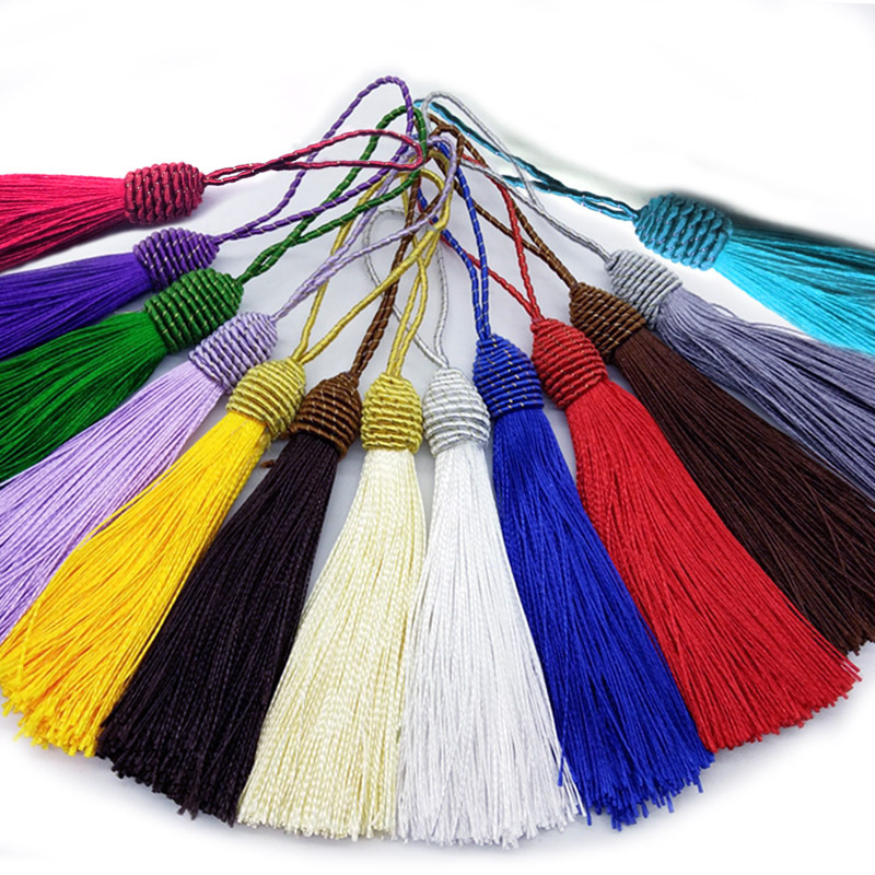 Threaded tassel spike wholesale factory direct bag hanging spike pillow cushion hairpin Chinese Knot Tassel spike