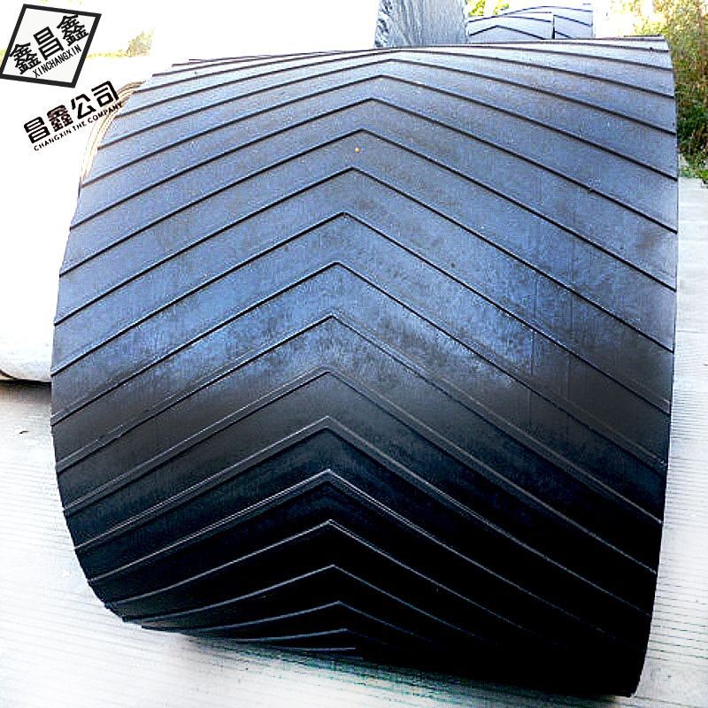 人字橡胶输送带花纹尼龙带耐磨橡胶带工业皮带运输带传送带