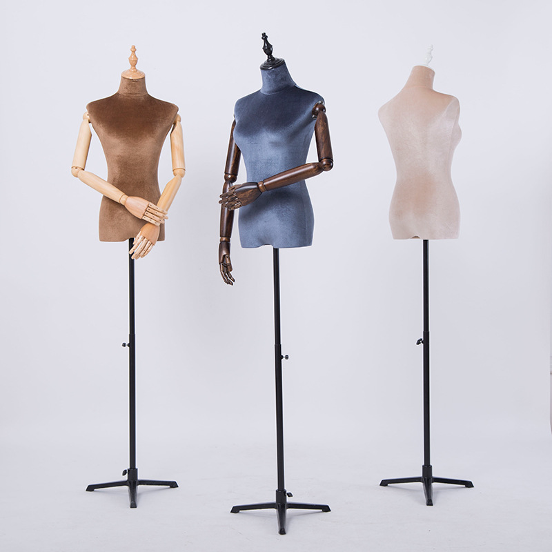 Maniquíes de exhibición para ropa femenina, soporte de maniquí con base triangular, maniquí de terciopelo de medio cuerpo para mujer, maniquíes de vestidos de novia al por mayor.