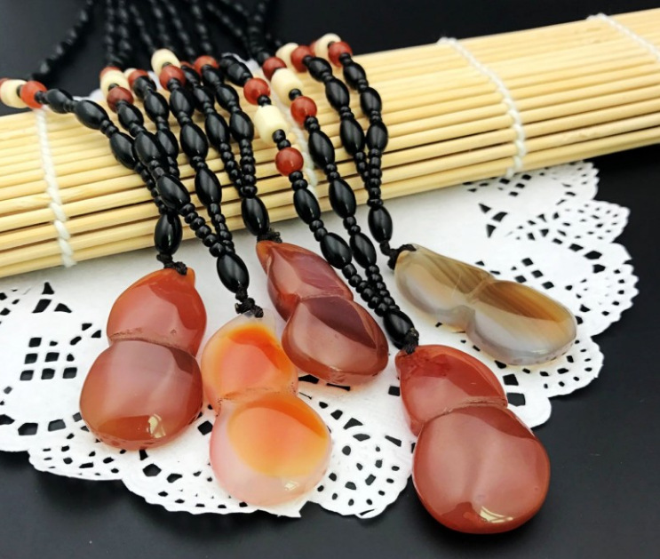玛瑙玉石巴西玛瑙辣椒吊坠小饰品挂件工艺品批发销售