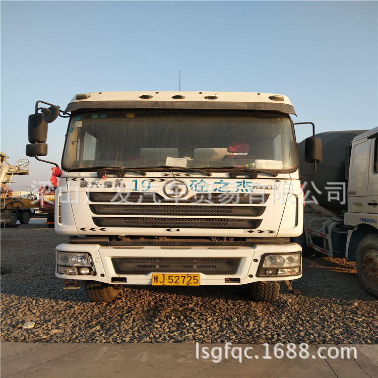 Бетономешалка HOWO GLY5317GJ85 10 м³