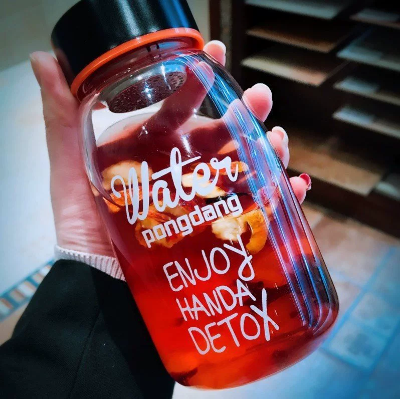 Простая стеклянная прозрачная Бытовая Женская чашка для воды большой емкости с крышкой Студенческая портативная Повседневная Цветочная чашка для чая