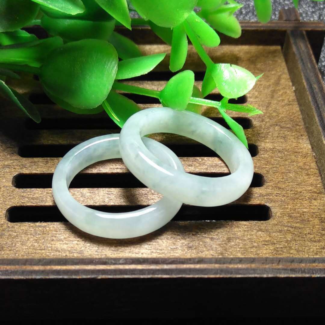 厂价玉器批发A货翡翠指环 时尚糯种莹润翡翠戒指