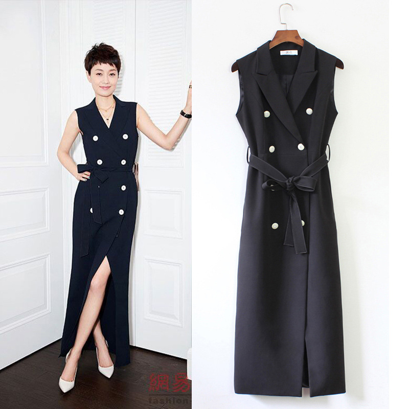 Celebrity Luo Zijun's "The First Half of My Life" Ma Yili's Double-breasted Sleeveless Slit Long Dress