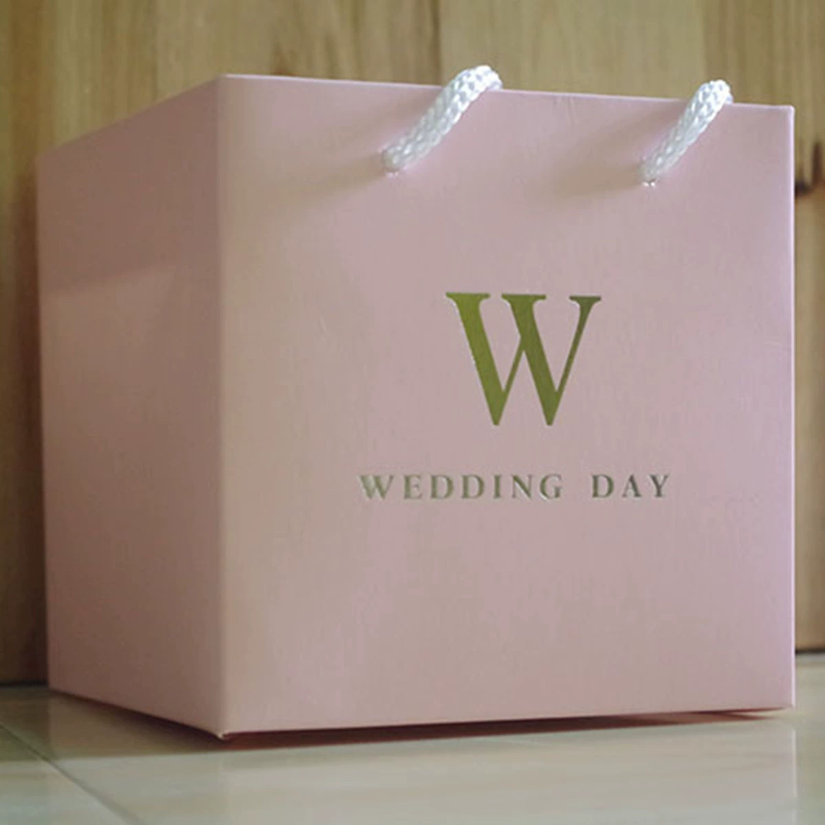 W письмо квадратная сумка мяч конфеты коробка Сумочка в наличии оптом завод прямых продаж