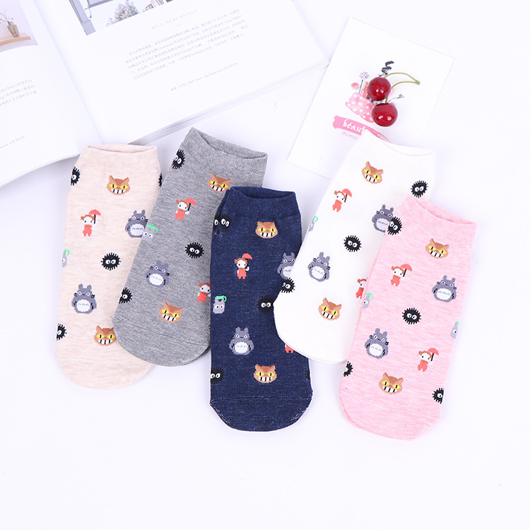 Socks Women's Cute Cartoon Women's Socks Totoro Pattern Autumn and Winter New Casual Comfortable Short Tube Boat Socks Ins Fashion Socks Women's Cute Cartoon Women's Socks Totoro Pattern Autumn and Winter New Casual Comfortable Short Tube Boat Socks Ins Fashion