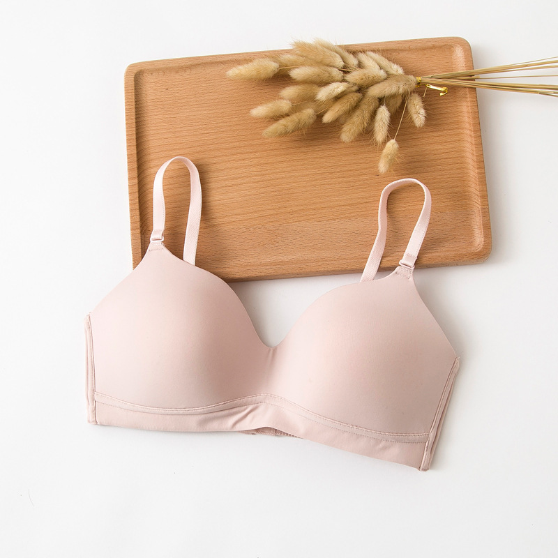 Large Chest Small Silk No Steel Ring Sleep Bra Zero Bound Breathable Non-marking Thin Full Cup Underwear for Women in Summer