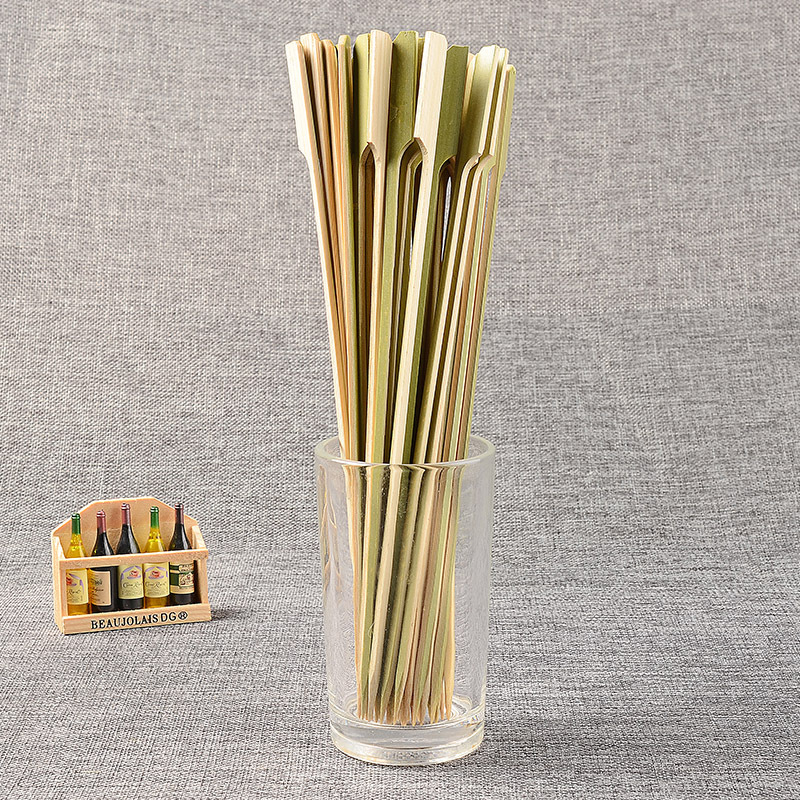 Palo de bambú cáscara verde varilla cuadrada varilla redonda Cañón de hierro pinchos barbacoa palo barbacoa pinchos Guandong palo hervido