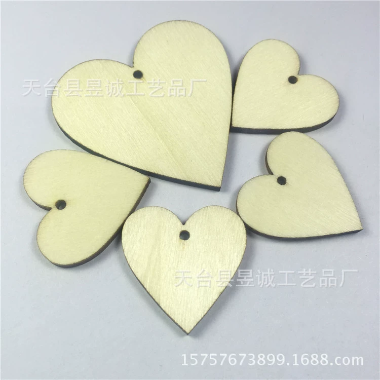 С отверстием любовь деревянное свадебное украшение кулон в форме сердца DIY аксессуары полные спецификации