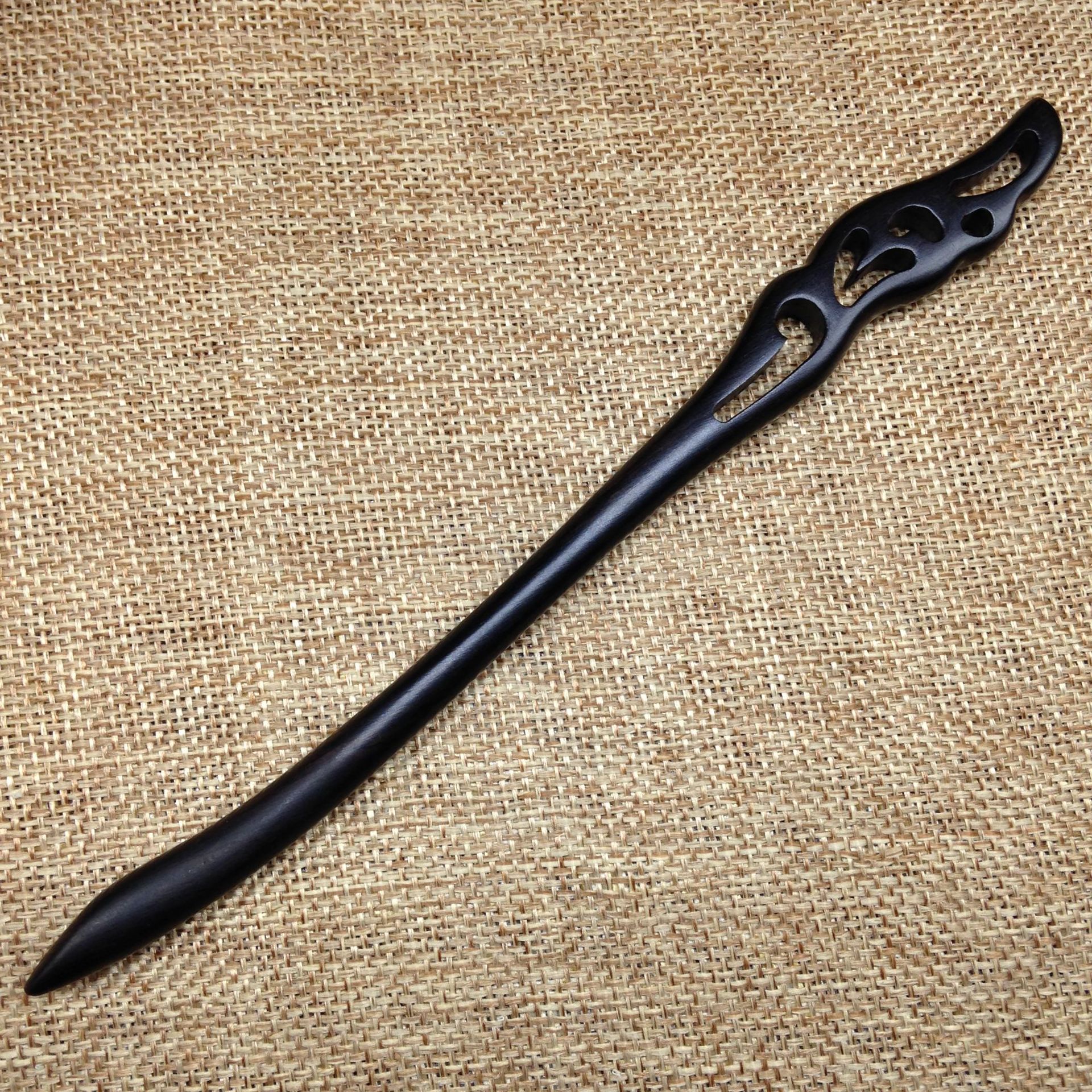 Ebony 6058