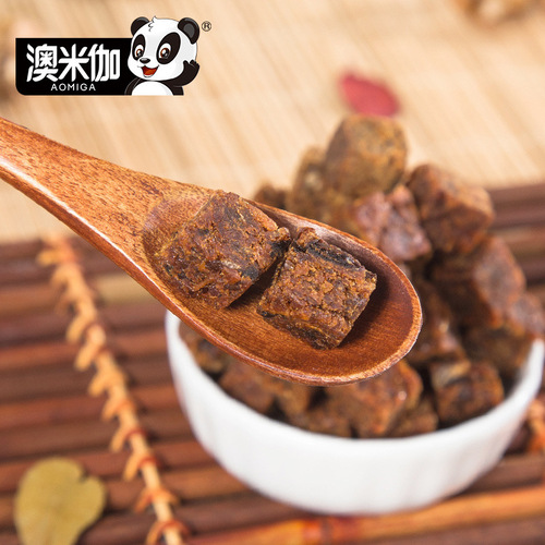 Omega-3 Beef Jerky with Five-Spice and Spicy Sichuan Flavor, Multi-Flavor Meat Snack for Online Stars, Ready-to-Eat Zero