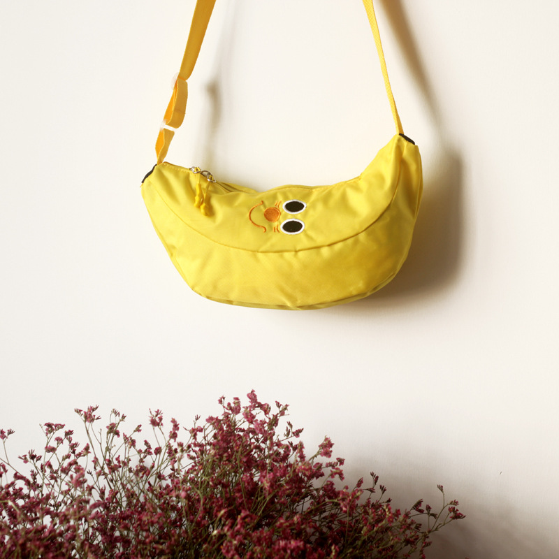 Direct Sale Children's Travel Backpack Cute Personality Banana Bag Boys And Girls Shoulder Messenger Bag Korean Styley Chest Bag