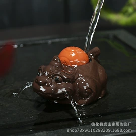 茶叶罐;香炉;陶瓷工艺品