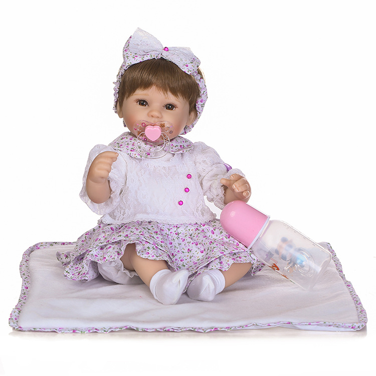 NPK Nueva simulación pegamento suave Linda muñeca lindo bebé juguete regalo jugar casa juguete