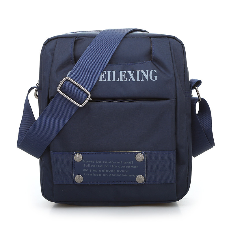 Bolso bandolera unisex de nailon de nuevo estilo, color liso, moderno, impermeable, ligero, para viaje, modelo unisex.