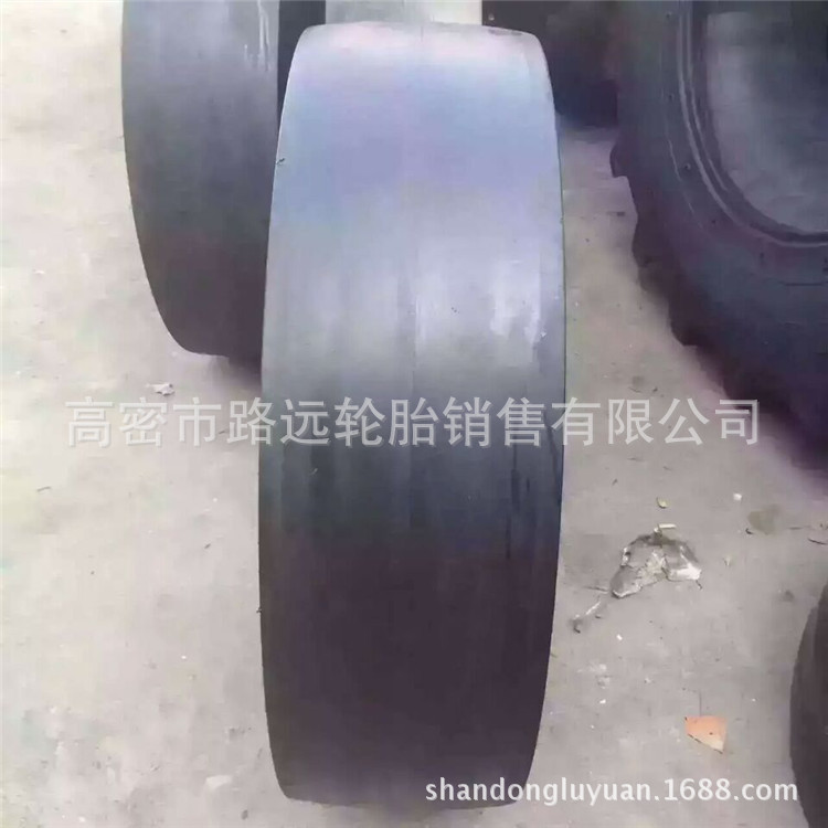 矿井光面轮胎 14.00-24 铲运机轮胎 14.00-24
