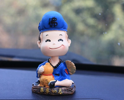 Creative shake head Jigong car car interior accessories doll cute resin little monk home desktop decorations (Car ornaments) - jigong-everything-goes-well