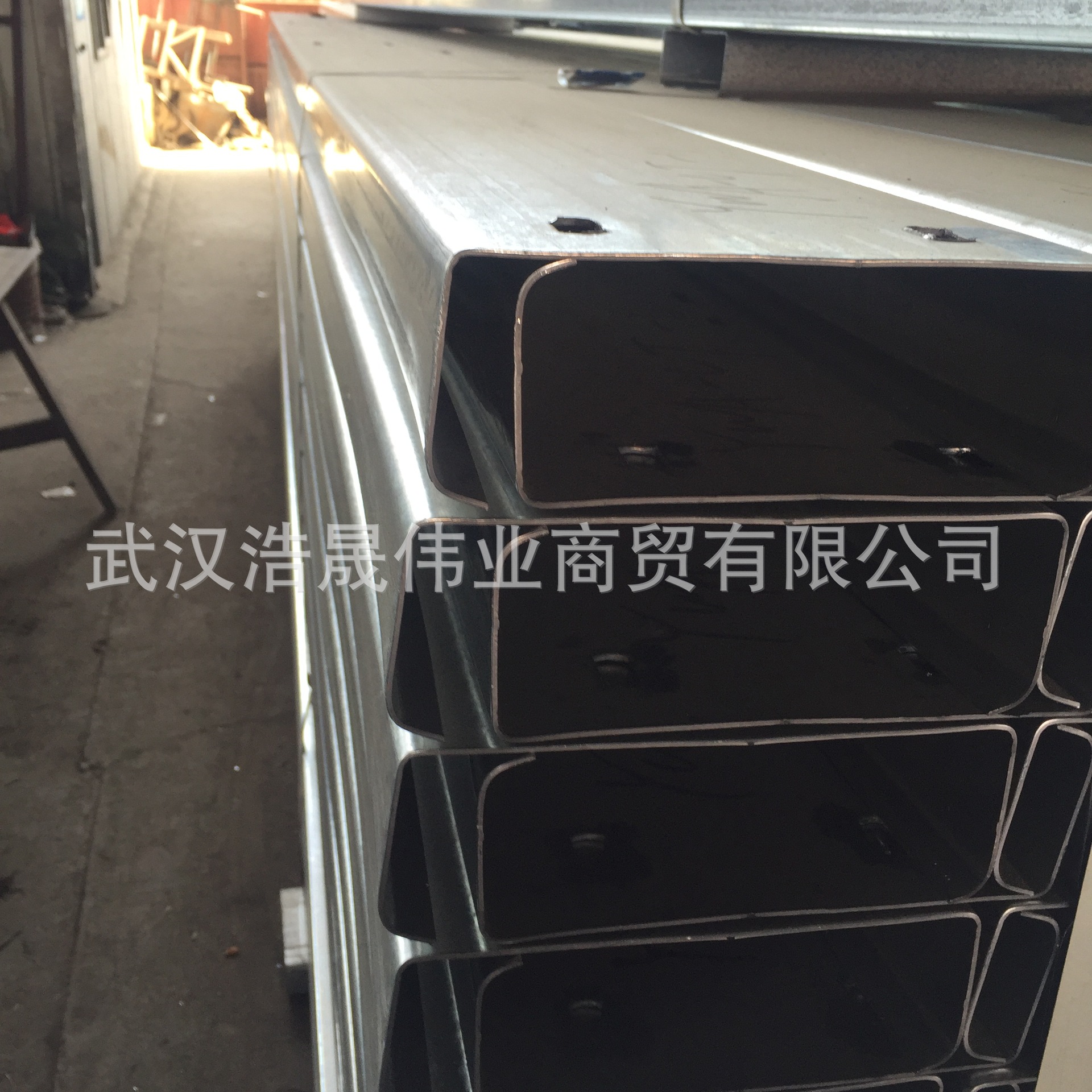 武汉高强度低合金160*70*20C型钢批发零售高锌层耐用耐腐蚀国标