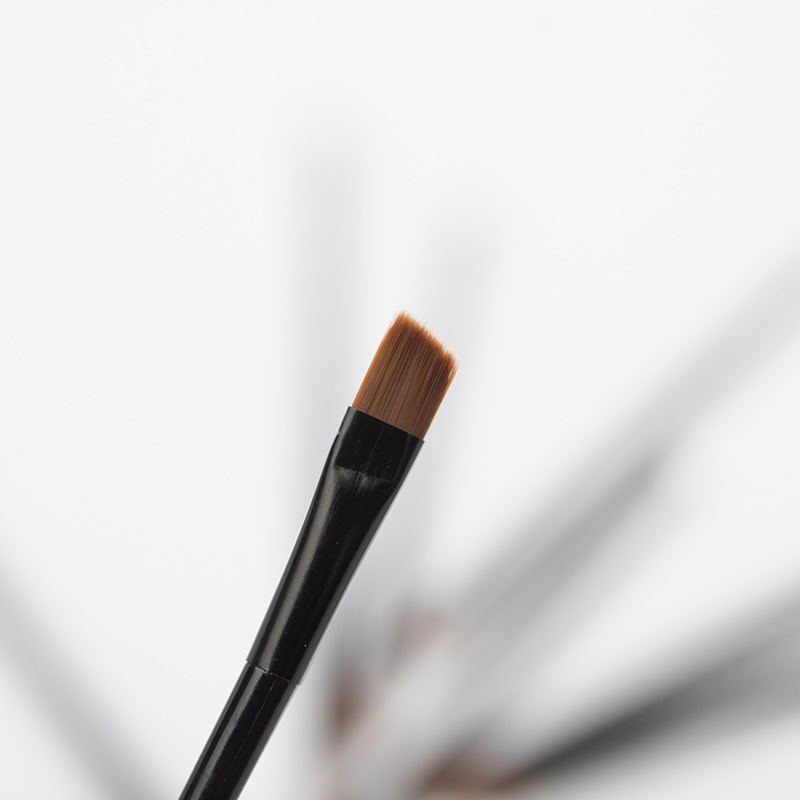 Directo de fábrica 10CM oblicua cepillo de cejas negro de gama alta cepillo de ojos flor sombra de ojos cepillo herramientas de maquillaje